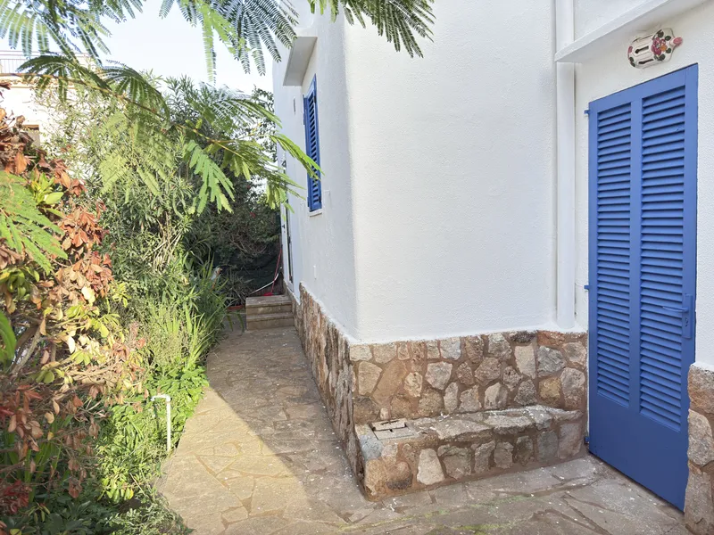 Charming House for Sale in Cala Llombards, Mallorca — photo 7