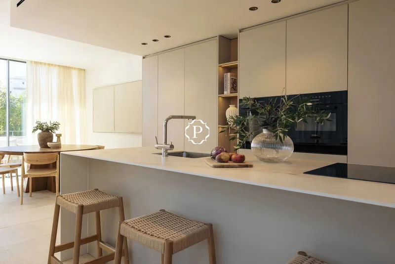 Ground floor apartment for sale in Cala Major, with private garden — photo 4