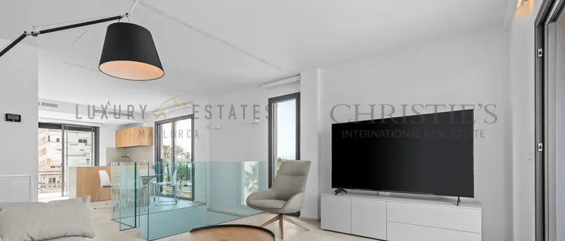 Duplex penthouse in Playa de Palma with pool and sea views — photo 4