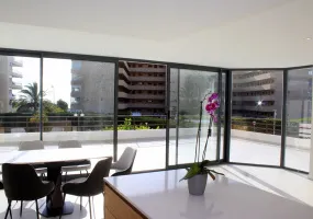 Modern Apartment with Large Terrace — photo 2