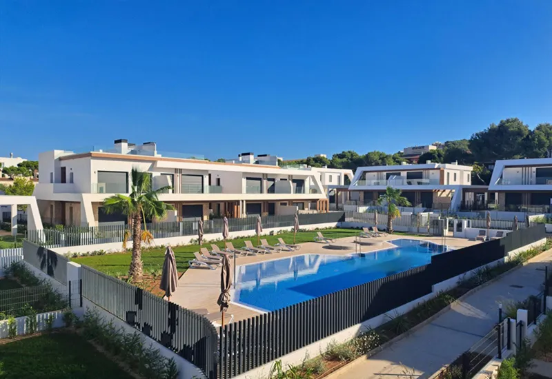 New build: Villa in Cala Ratjada of 232 m2 with garden — photo 1