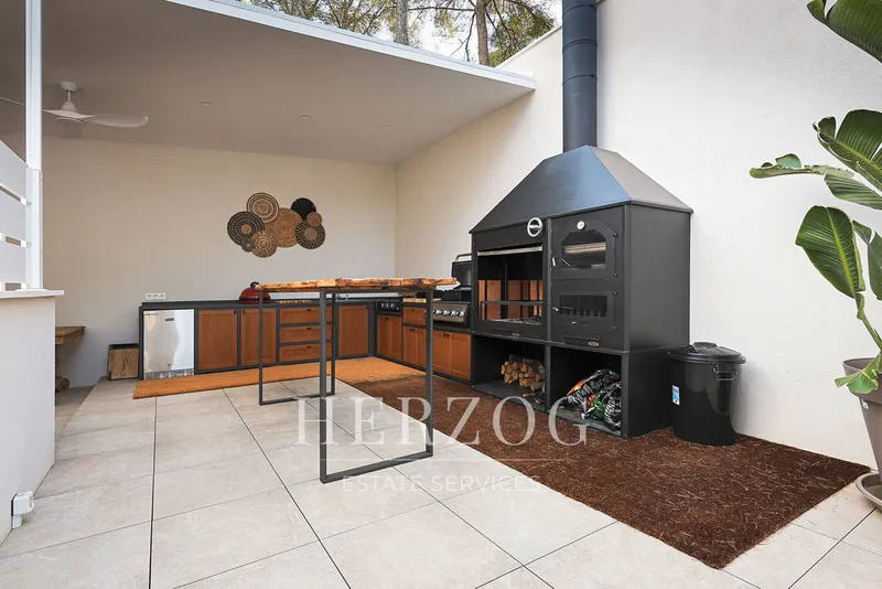 Modernized apartment with 3 bedrooms and large terrace and many extras in Paguera — photo 2