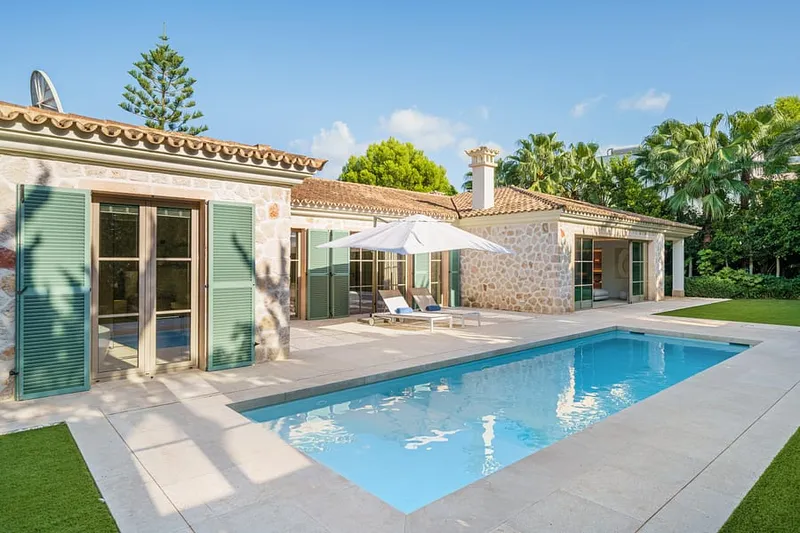 Bungalow Villa in Santa Ponsa — photo 1