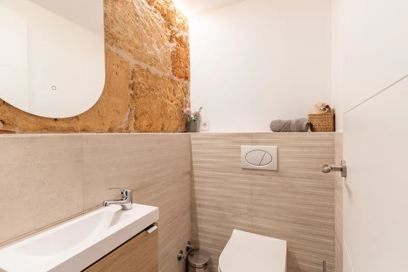 Fully Renovated Ground Floor Apartment with Outside Space and Communal Roof Terrace In the Heart of Santa Catalina — photo 6