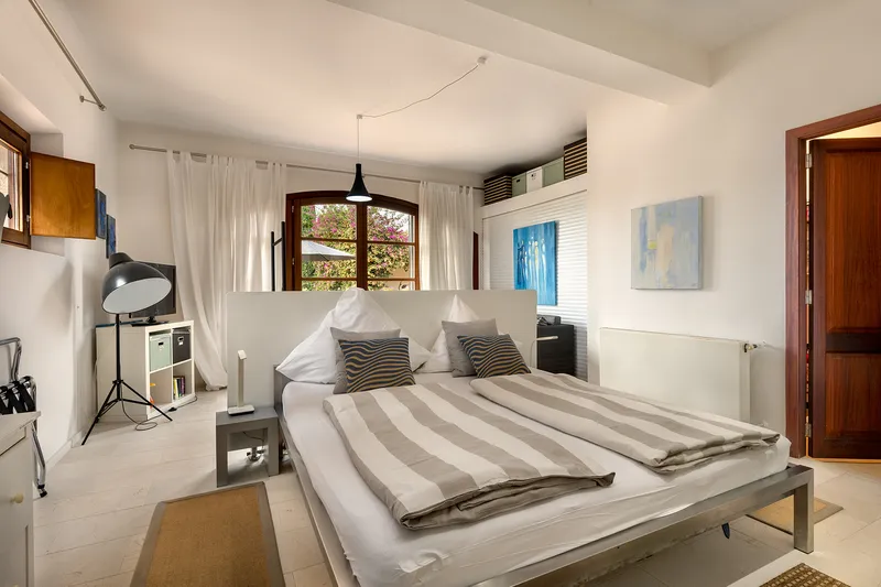 Exclusive finca with sea and distant views, generous living space, ETV license and well-kept garden — photo 9
