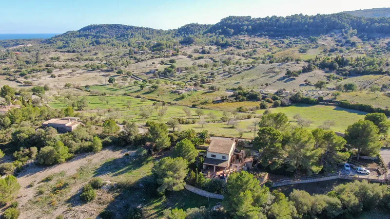 6,700 m² finca with 4 rooms, jacuzzi and sea views for sale — photo 1