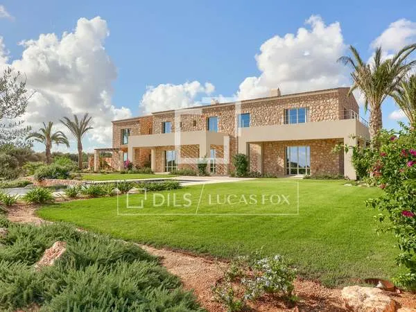556m² country house with 165m² terrace for sale in Santanyí — photo 10