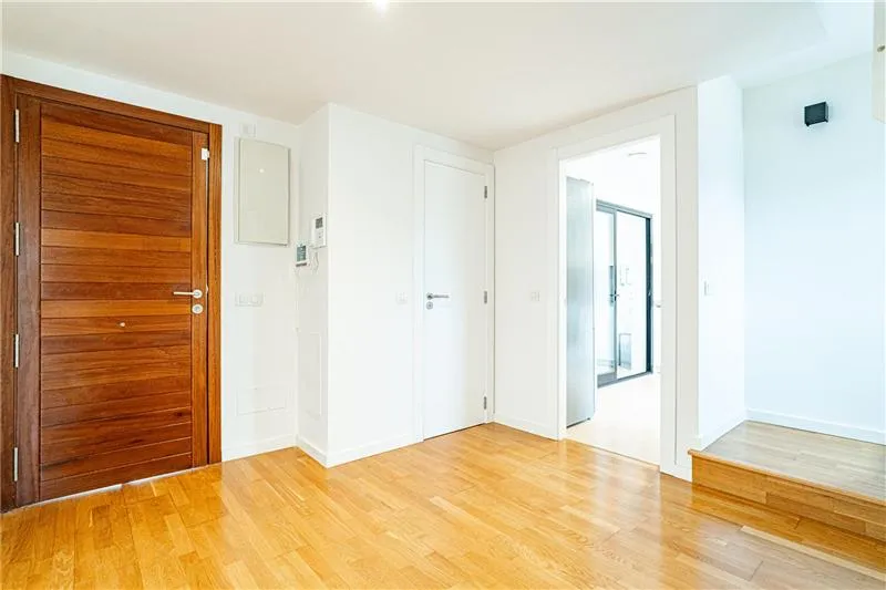 Townhouse with a private garden and pool in the Colegios neighborhood, on a lot of approximately 211 m2, — photo 2