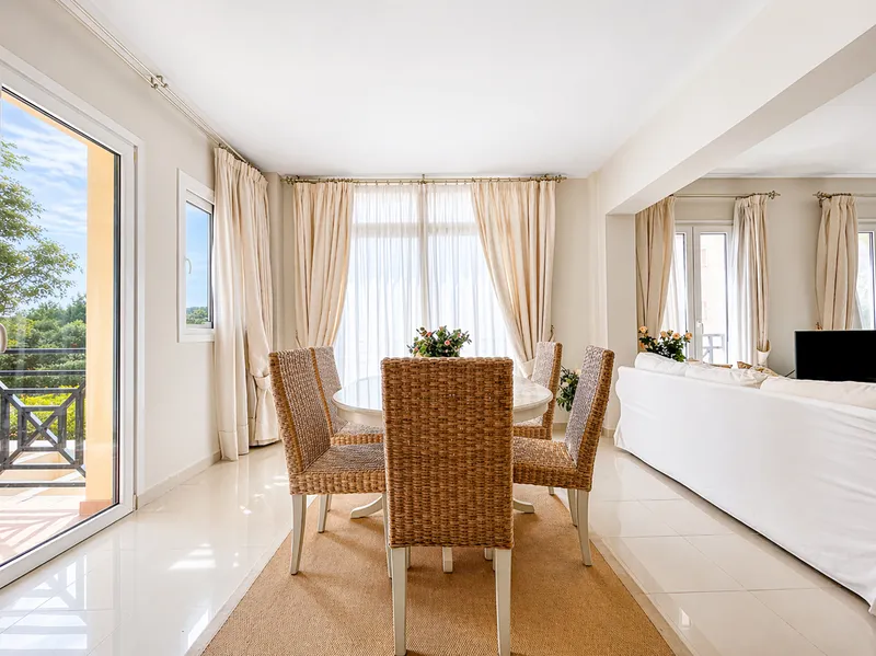 Spacious apartment in a popular complex in Santa Ponsa Mas — photo 8