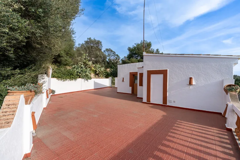 Rustic Property with Great Potential in Genova — photo 10