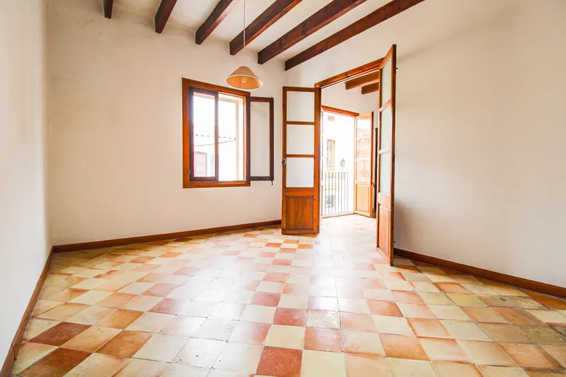 Ref.2451C – S'Arraco – Townhouse in central location with patio — photo 10
