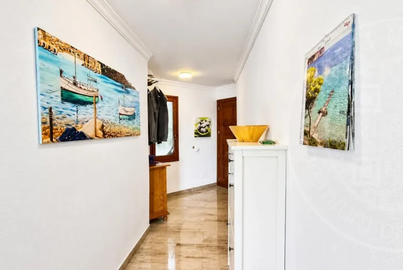 260701 – Sea View Penthouse near the Beach — photo 6