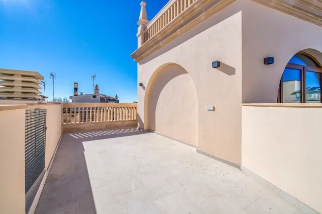Stylish flat in the old town of Palma — photo 1