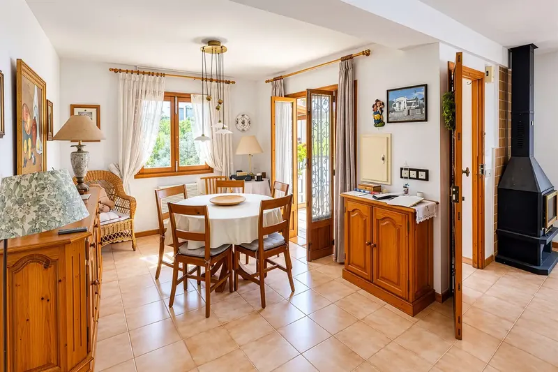 En una preciosa, tranquila y protegida zona residencial de la pequeña localidad costera de Son Serra de Marina se encuentra esta encantadora — photo 3