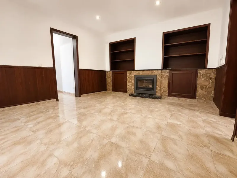 Discover this fantastic ground floor apartment located in the very heart of Inca, a cosy and functional home that combines comfort, style and an — photo 3