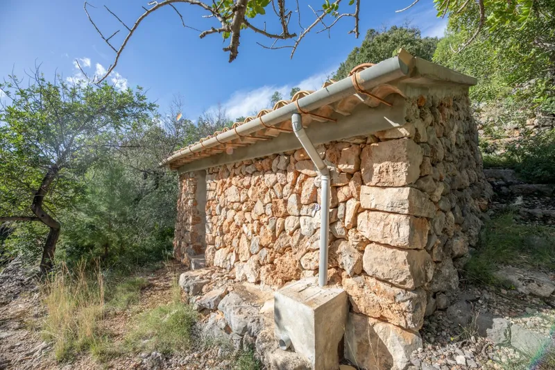 Two mountain cottages with car access in Fornalutx — photo 3