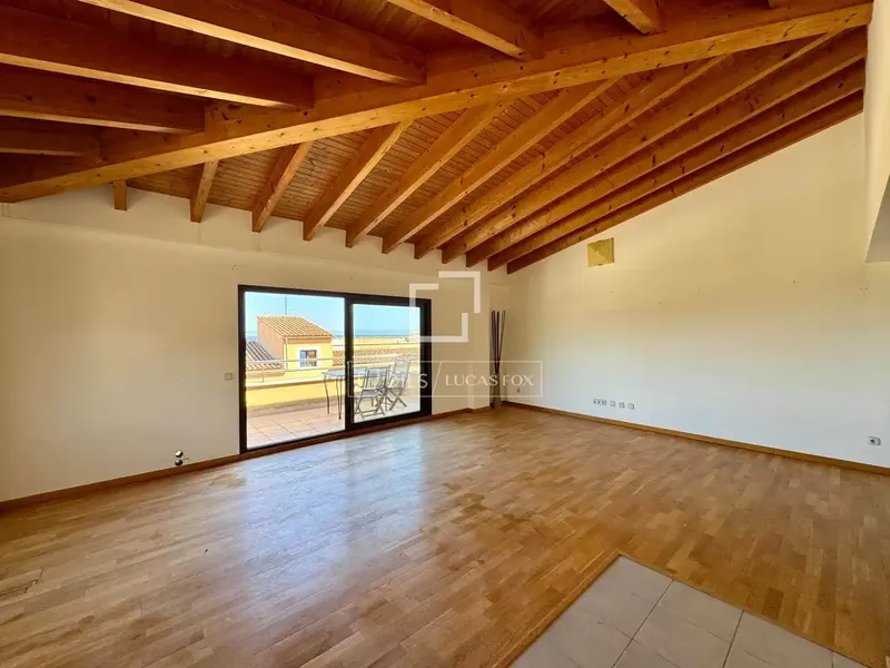 Dils Lucas Fox presents this exclusive penthouse of approximately 129 m² located in a quiet and well-kept residential community in Capdepera — photo 5