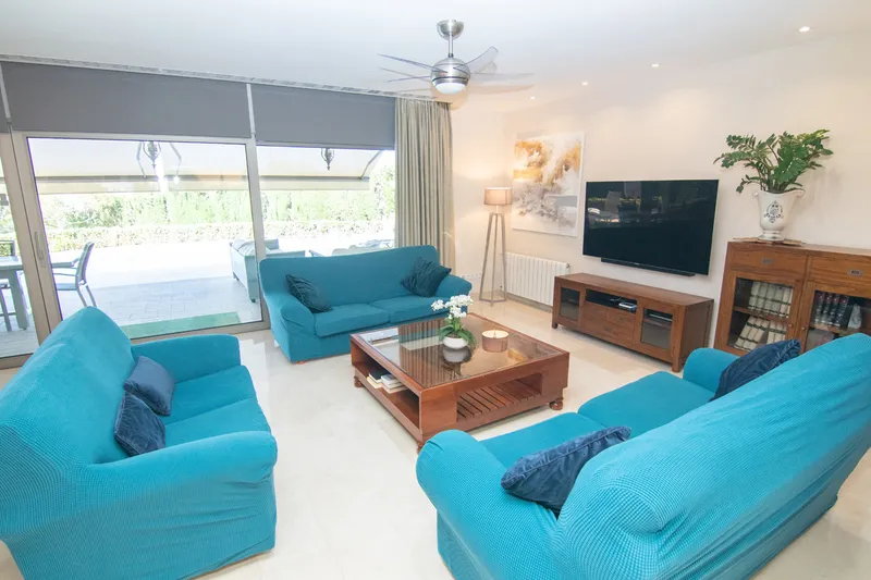 Villa with large pool terrace and vacation rental license in Marratxi, close to Palma — photo 5