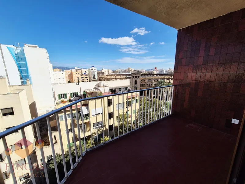 4-bedroom apartment with parking and views of Plaza de Toros Palma – NOT AVAILABLE — photo 10