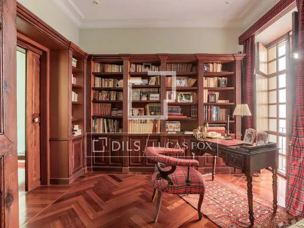 735m² castle / palace with 110m² terrace for sale in Palma de Mallorca — photo 8