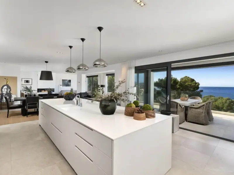 Luxury Villa for Sale in Santa Ponsa, Mallorca | Sea Views & Private Tennis Court — photo 5