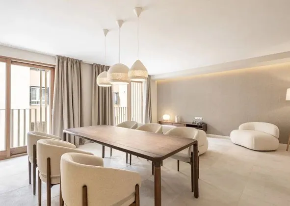 Flat / apartment in Calle de Tomàs Forteza, Foners, Palma de Mallorca — photo 1