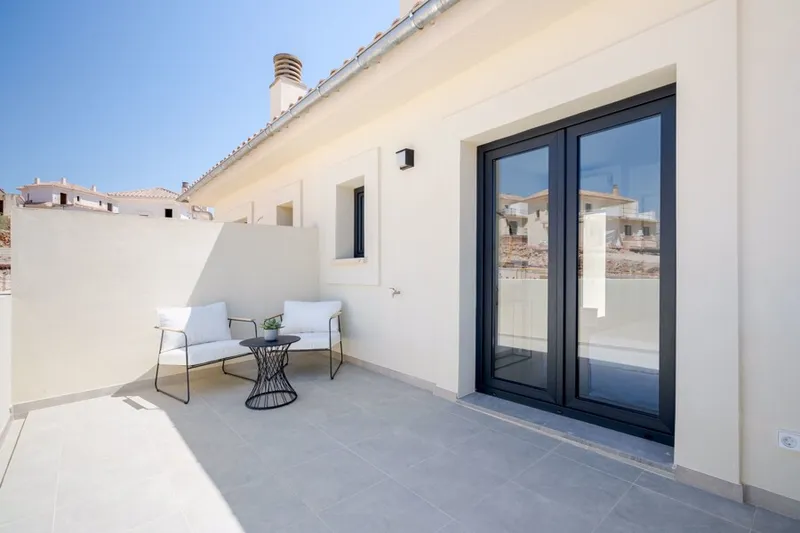 Exclusive Residential New Complex Project with Semi-detached and Detached Villas Available in Cala Romantica — photo 4