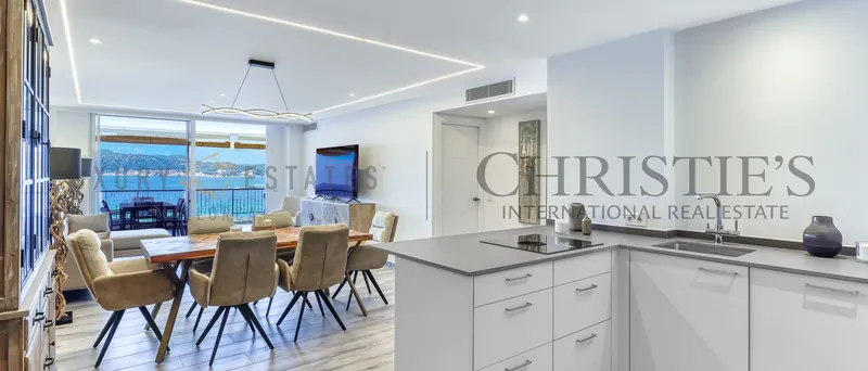 Fully renovated apartment in Santa Ponsa, Mallorca, on the beachfront with direct access to the sea — photo 7