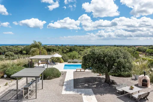 Cales de Mallorca, stately and luxurious country finca with breathtaking sea views and holiday rental license in S'Espinagar — photo 2