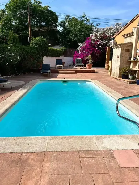 Excelente chalet en magnífica zona de Son Caliu, un gran Jardin y cuenta con una planta baja muy cómoda con dormirorios y sala de estar, ent — photo 1