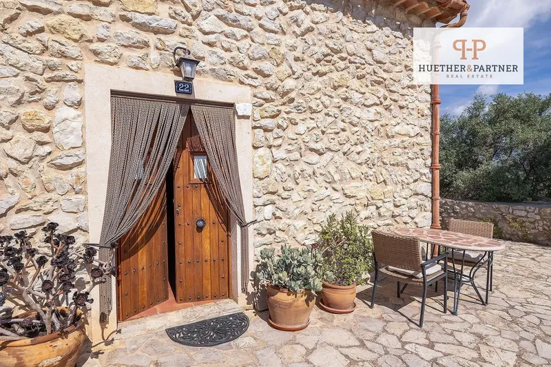 Mediterranean stone finca with panoramic views, pool and absolute privacy in southwest Mallorca — photo 4