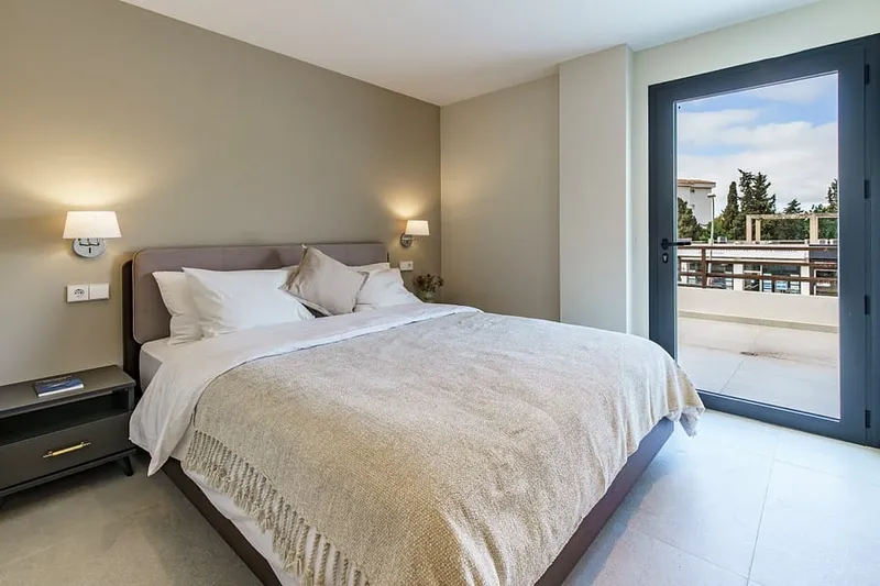 Renovated apartment for sale in Portals Nous with sea views near Puerto Portals — photo 10