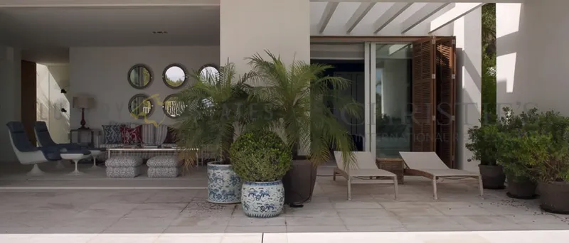 Classic modern villa in Costa de los Pinos with sea views — photo 1