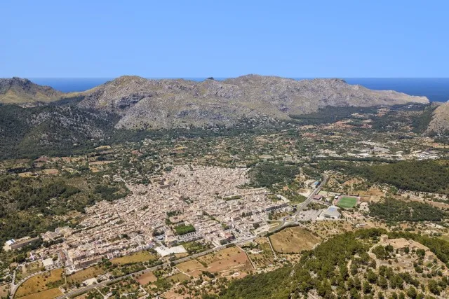 Town house to refurbish for sale in Pollensa, Mallorca — photo 12