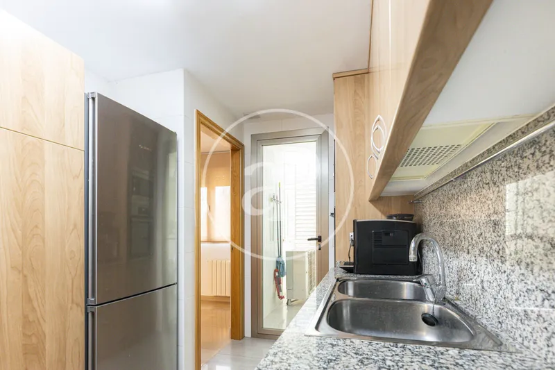 Apartment for rent in Bonanova — photo 11