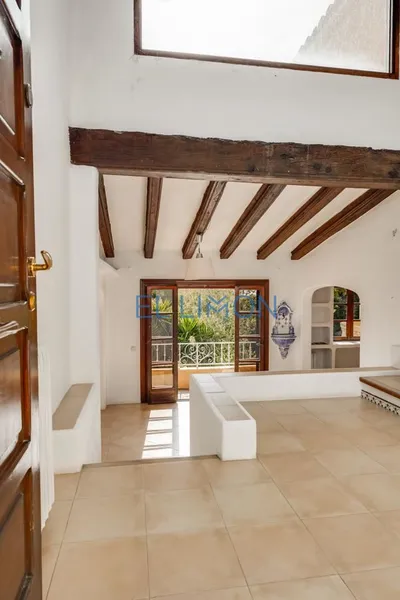 Chalet with pool — photo 6