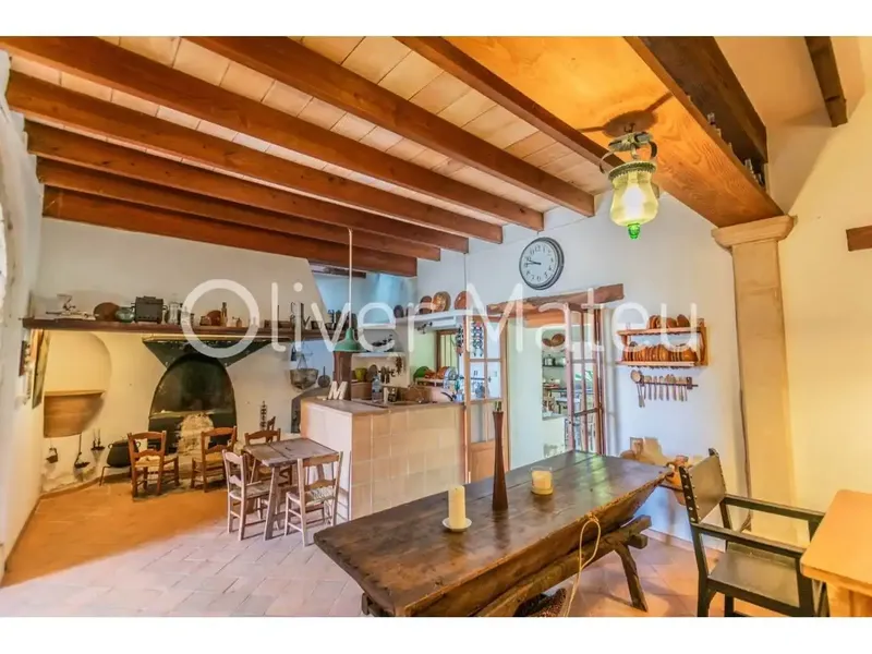 Rustic estate called Son Marrón. Its history dates back to 1232, being at that time an ancient Islamic farmhouse. Today — photo 4