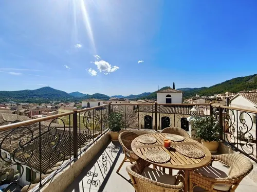 Fully refurbished townhouse for sale in Andratx Village — photo 1
