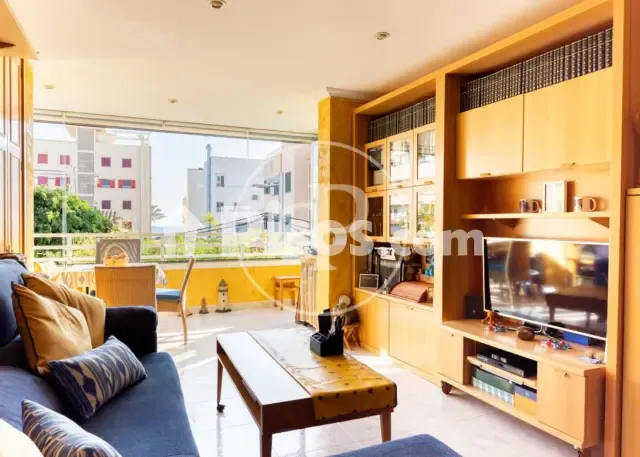 Apartment in Les Meravelles — photo 1