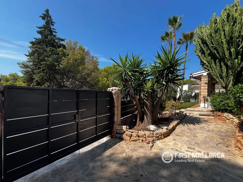 Villa for rent in Costa de la Calma, Calvià — photo 1