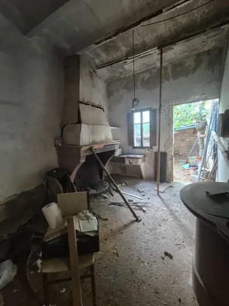 Unique opportunity: free-standing house with enormous potential and garden — photo 10