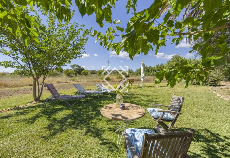 Investment with potential! Finca with holiday license for sale by the sea in Pollensa, Mallorca. — photo 2