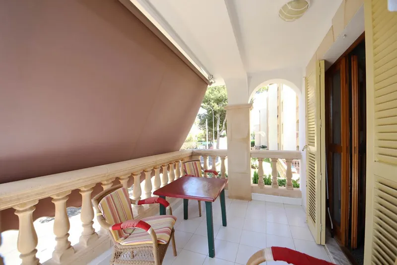House and commercial premises in Cala Bona — photo 2