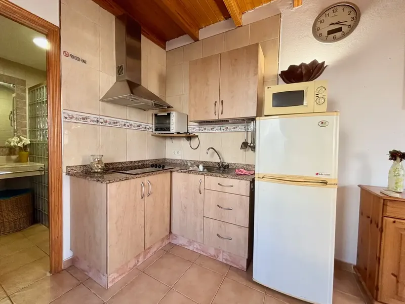 Unique opportunity! Cozy apartment with balcony and studio with terrace — photo 8