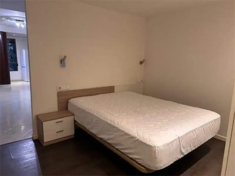 Studio with bedroom and terrace, no pets allowed and no smoking. Seasonal rental, maximum 11 months — photo 4