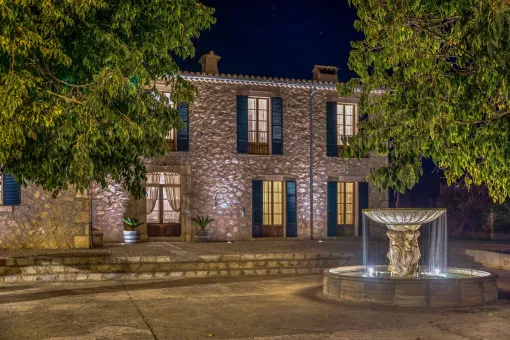 Binissalem, Charming renovated finca in traditional Mallorcan style, a few steps from the center of Binissalem available from August 2025 — photo 7