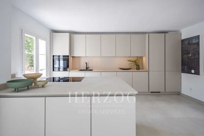 Renovated villa with ocean views and a pool in Nova Santa Ponsa — photo 6