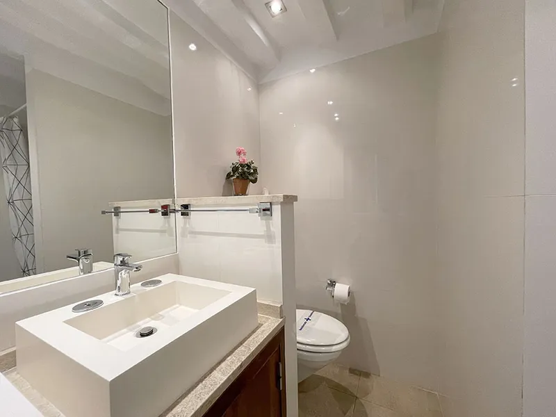 Elegant duplex flat with 2 bedrooms and 2 bathrooms in La Lonja area, Palma — photo 9