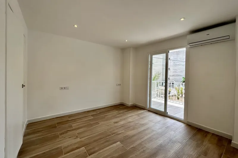 Newly renovated apartment with private garden in San Agustin — photo 4