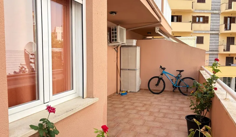 Apartment with terrace near the promenade — photo 1